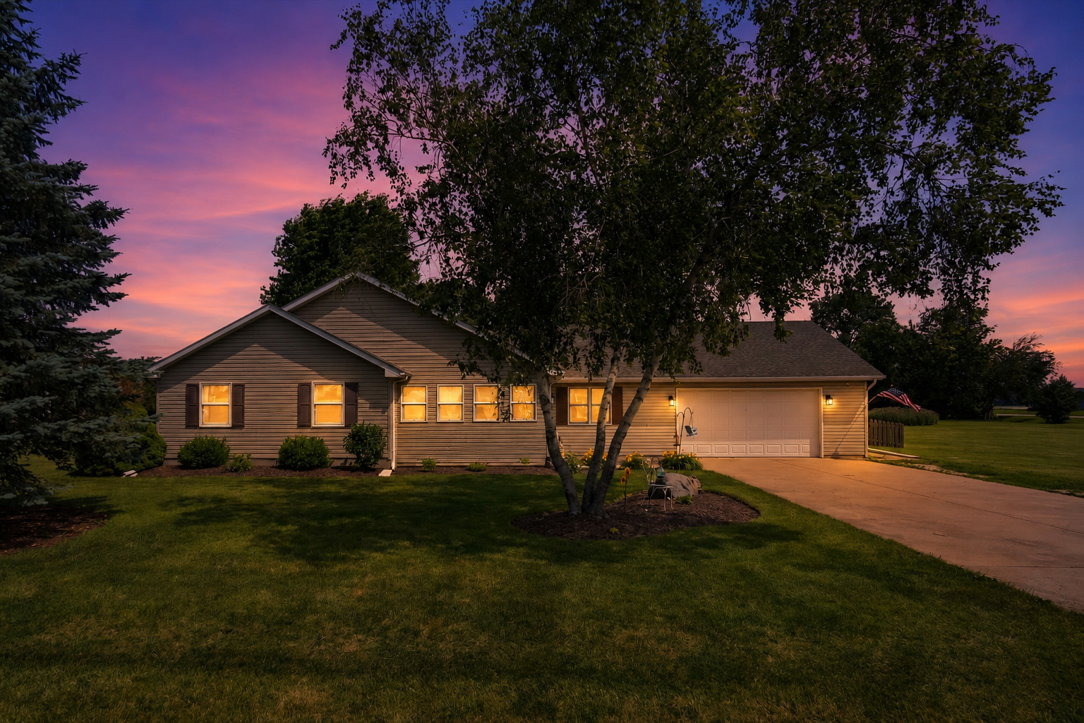 4091 East 2370th Road Sheridan, IL 60551 - Photo 2 of 32