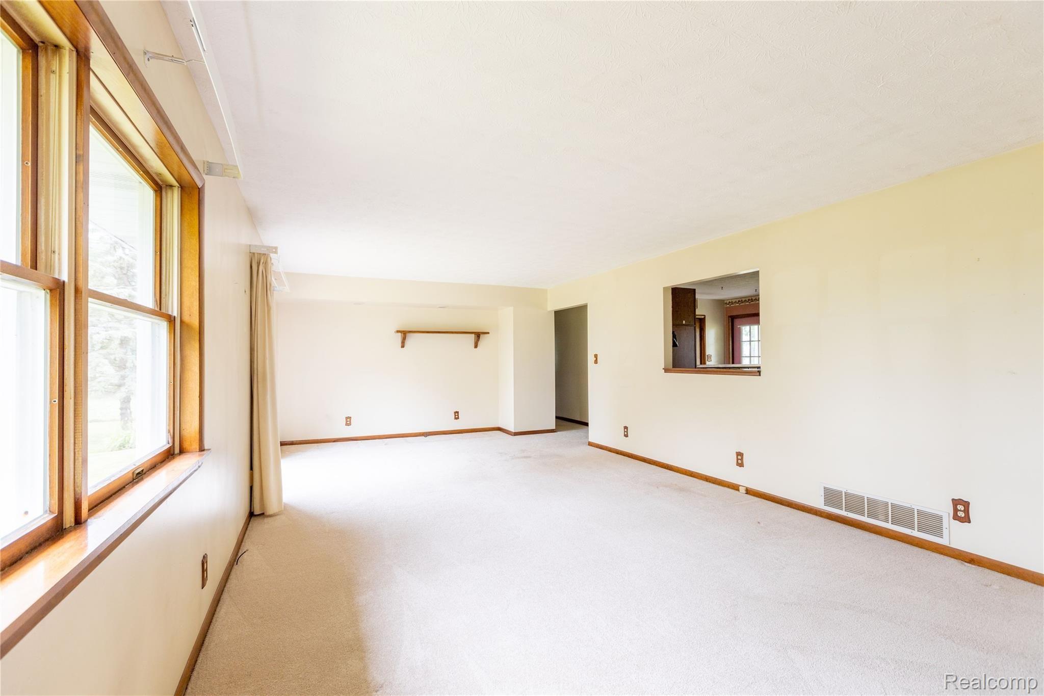 4560 Braun Road Saline, MI 48176 - Photo 11 of 40 4560 Braun, Saline (11 of 40).jpg