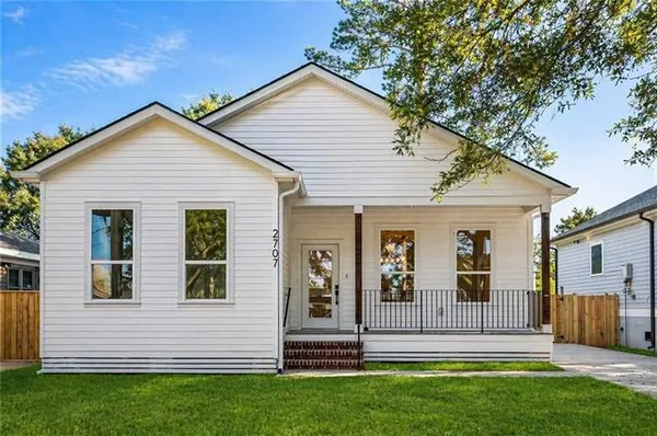 $2,300 | 2707 Jackson Boulevard, Chalmette, LA 70043