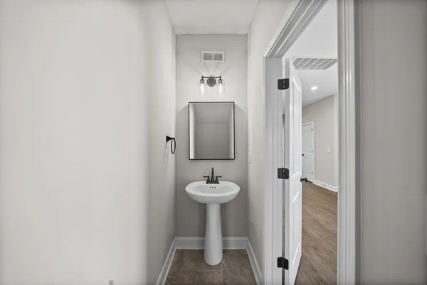 $1,350 | 52 Cave Springs Road, Clarksville, TN 37042