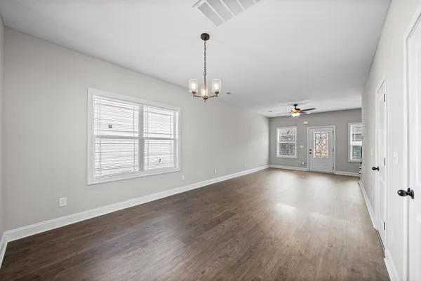 $1,350 | 52 Cave Springs Road, Clarksville, TN 37042