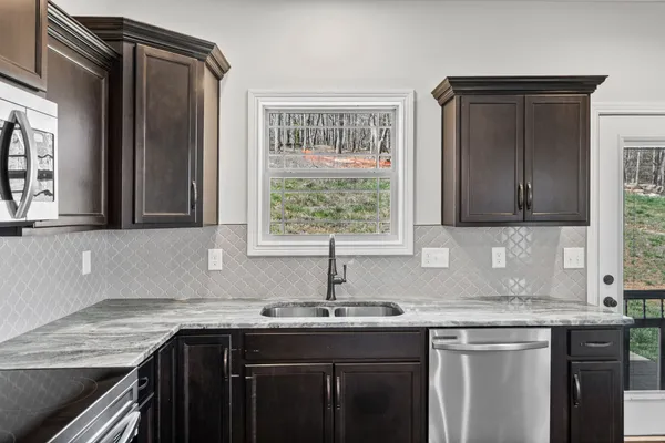 $1,350 | 52 Cave Springs Road, Clarksville, TN 37042