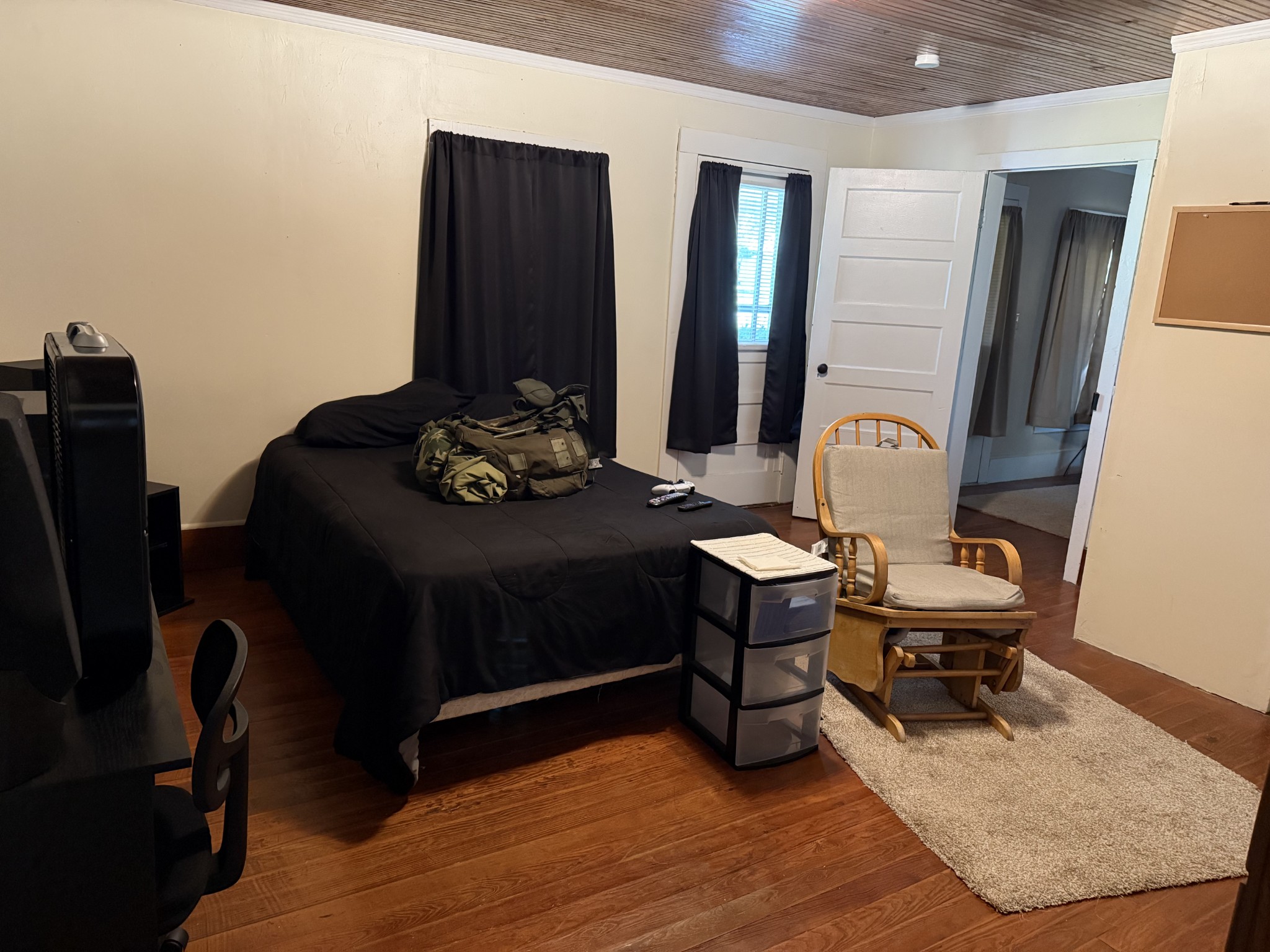 21625 Seminary Street Hollow Rock, TN 38342 - Photo 8 of 19 a living room with furniture and wooden floor
