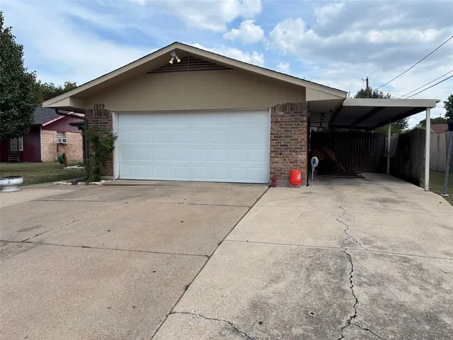 $275,000 | 1509 Southeast 4th Street, Grand Prairie, TX 75051
