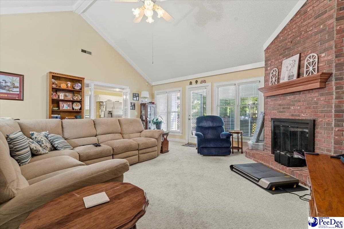 728 South Briarleigh Road Florence, SC 29501 - Photo 5 of 32 Gallery Image 5