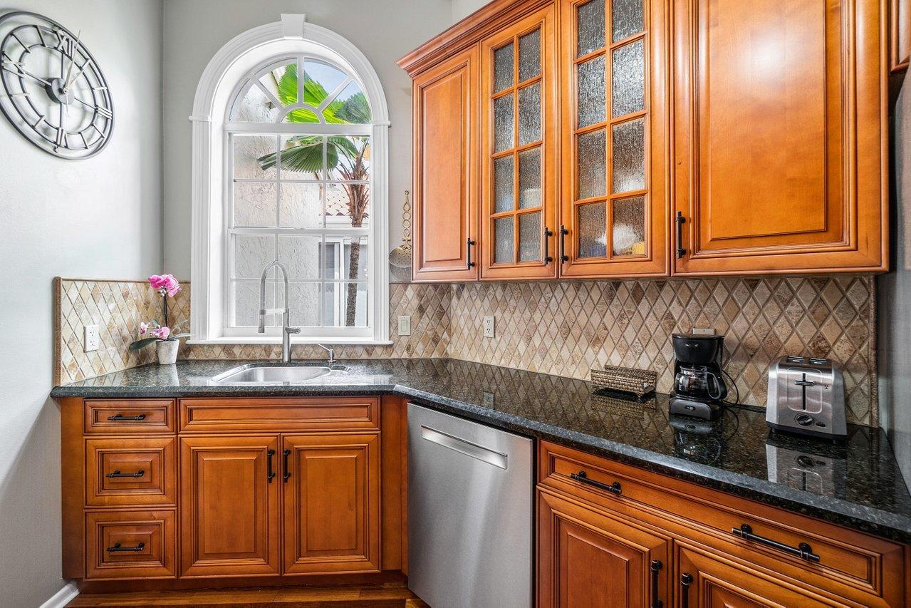17400 Antigua Point Way Boca Raton, FL 33487 - Photo 14 of 43 009-17400AntiguaPointWay-BocaRaton-FL-SM