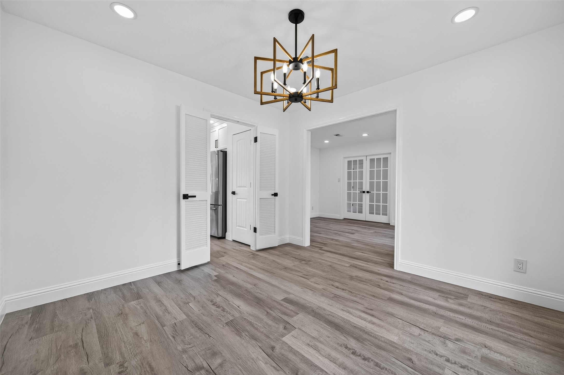 15402 Ripplestream Drive Houston, TX 77068 - Photo 9 of 50 Dining room
