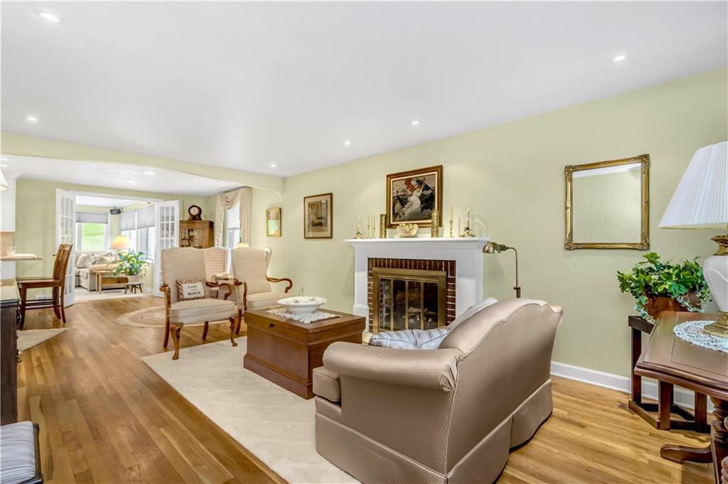 306 Thompsonville Road McMurray, PA 15317 - Photo 3 of 25 Gallery Image 3