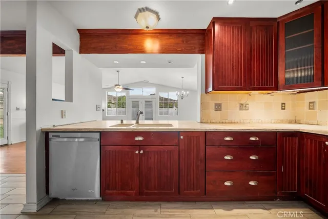 $780,000 | 28144 Alaminos Drive, Saugus, CA 91350