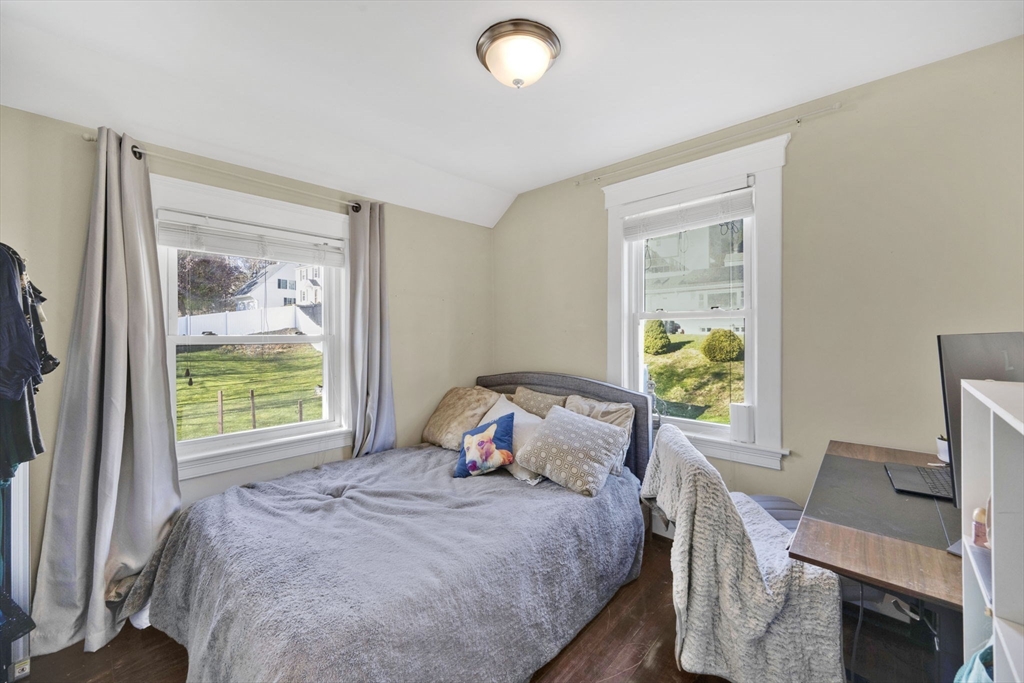 5 Edwidge Street Worcester, MA 01602 - Photo 18 of 27