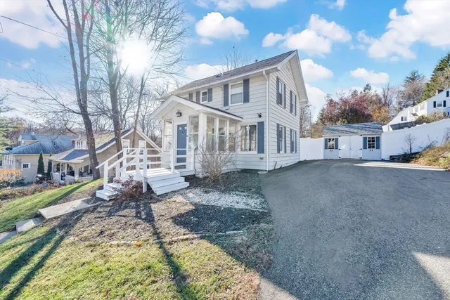 $384,900 | 5 Edwidge Street, Worcester, MA 01602