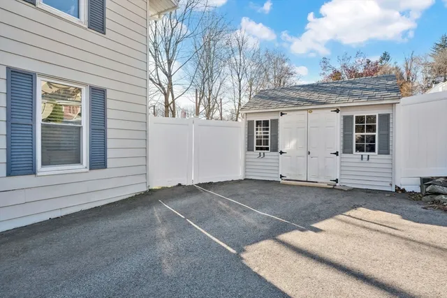 $384,900 | 5 Edwidge Street, Worcester, MA 01602