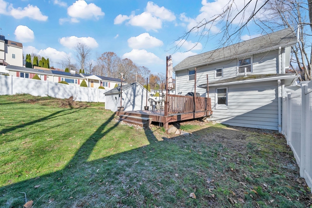 5 Edwidge Street Worcester, MA 01602 - Photo 25 of 27