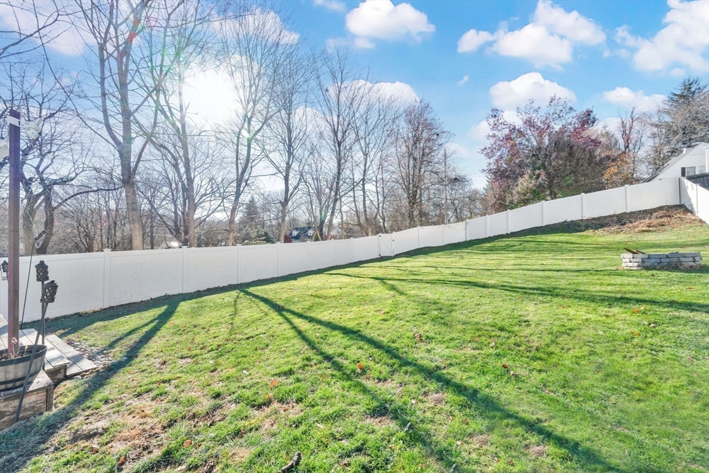 5 Edwidge Street Worcester, MA 01602 - Photo 26 of 27