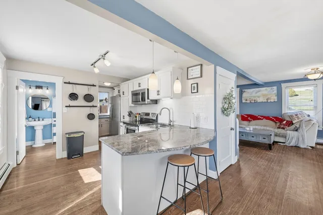 $384,900 | 5 Edwidge Street, Worcester, MA 01602