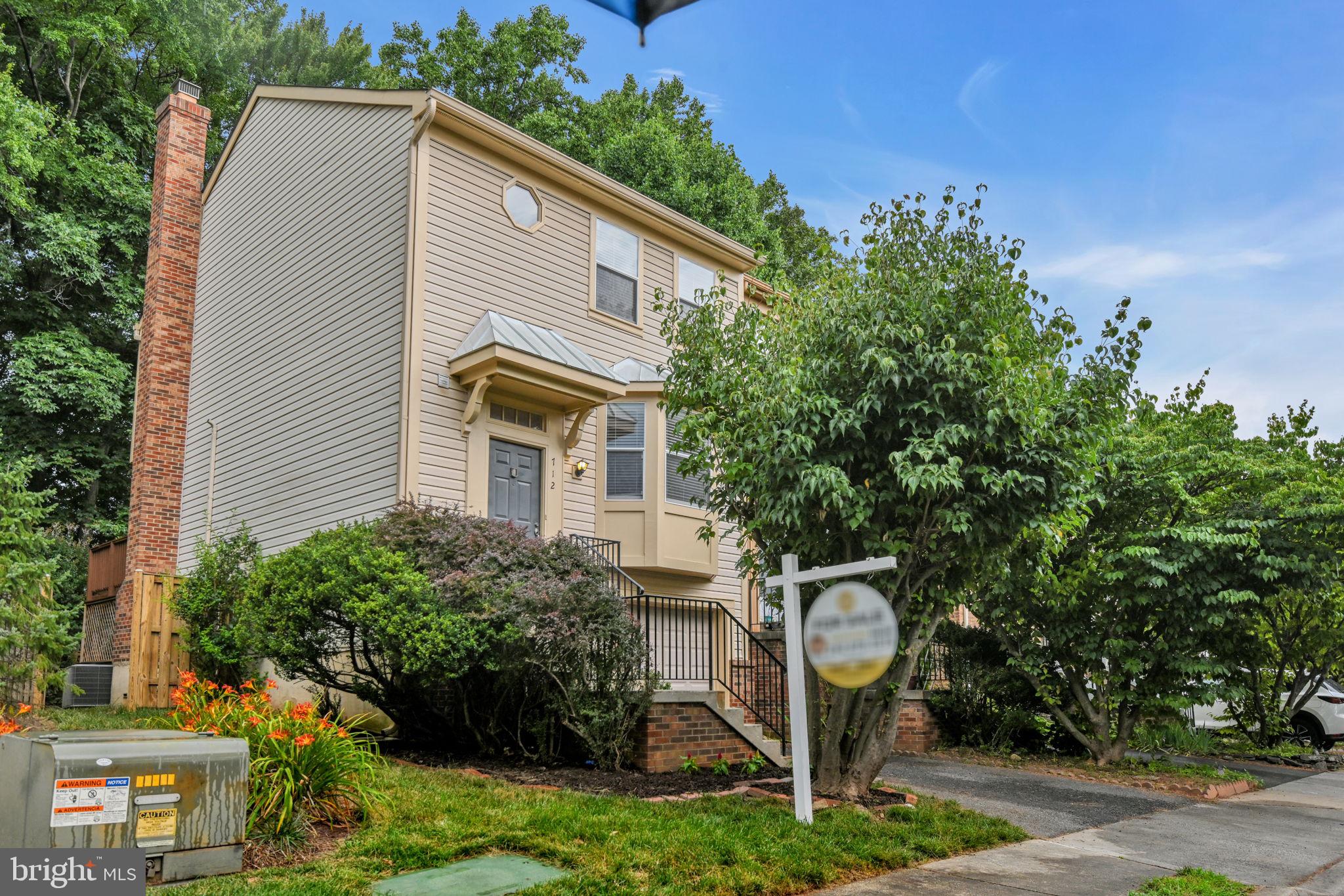 712 Suffield Drive Gaithersburg, MD 20878 - Photo 2 of 30