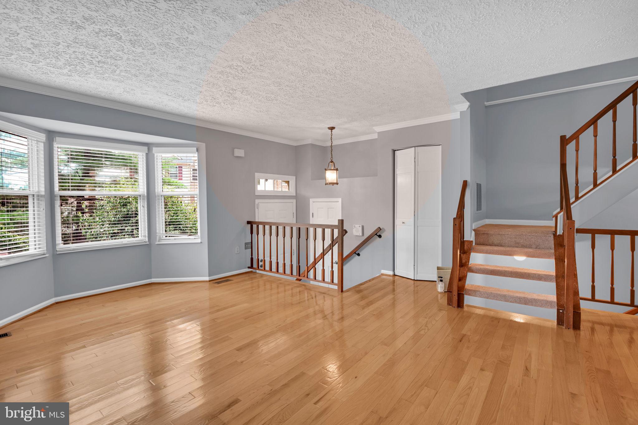 712 Suffield Drive Gaithersburg, MD 20878 - Photo 5 of 30