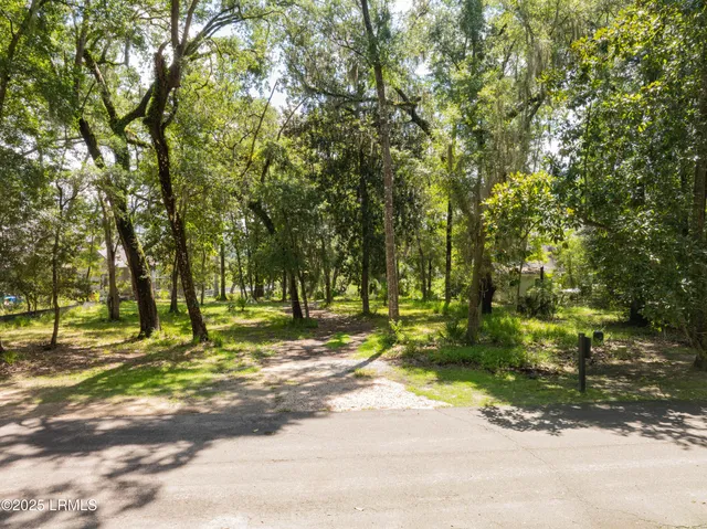 $550,000 | 208 Bull Point Drive, Seabrook, SC 29940