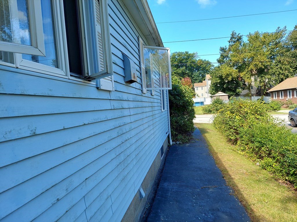 13 Saybrook Road Worcester, MA 01604 - Photo 38 of 40 a view of a pathway with a house
