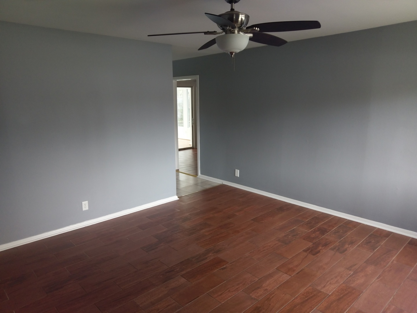 21 South Oltendorf Road Streamwood, IL 60107 - Photo 3 of 11