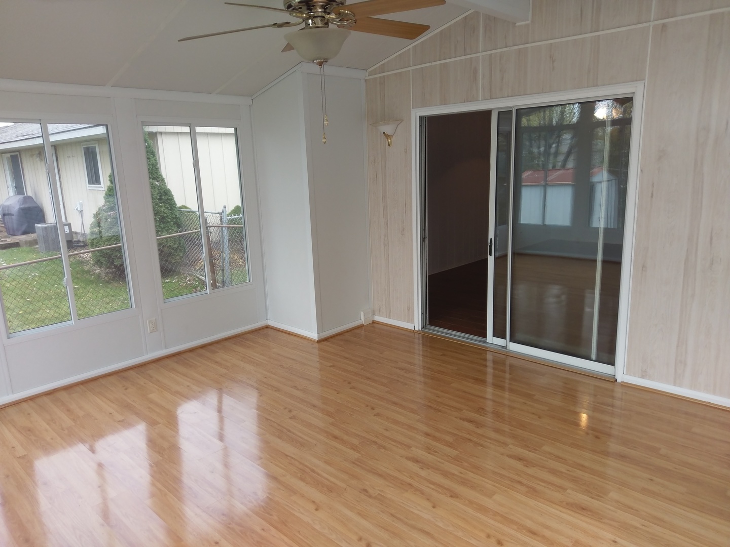 21 South Oltendorf Road Streamwood, IL 60107 - Photo 7 of 11