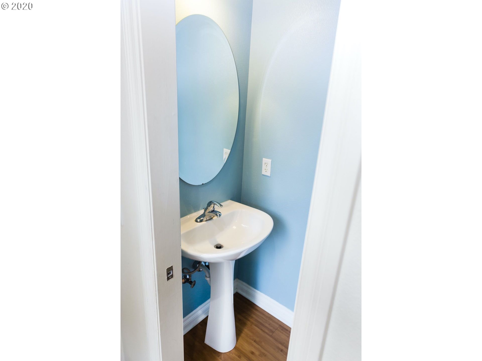 17849 Southwest Pars Place Beaverton, OR 97078 - Photo 12 of 32 Bathroom