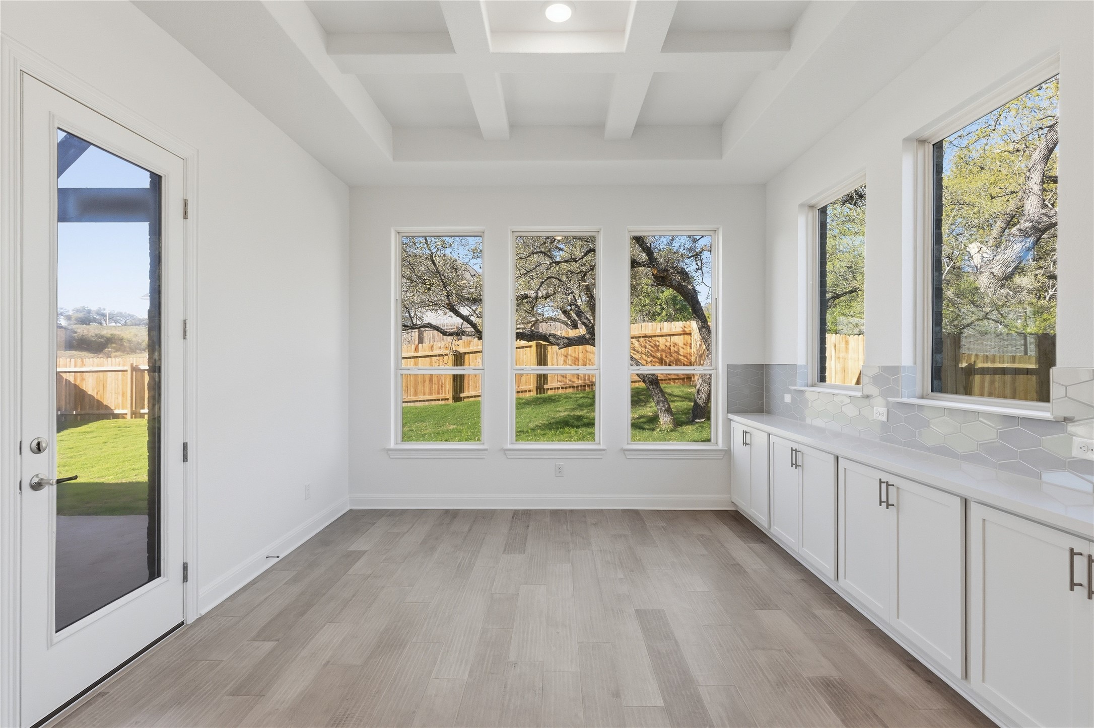 308 Frio Spgs Trail Georgetown, TX 78628 - Photo 6 of 32 a large white room with a large window
