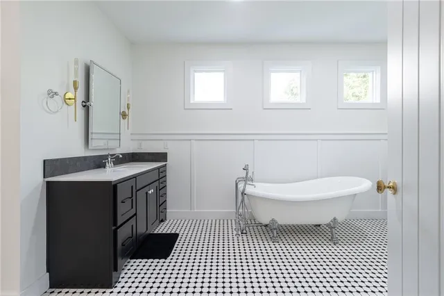 $1,375,000 | 8719 Sycamore Avenue, Kansas City, MO 64157