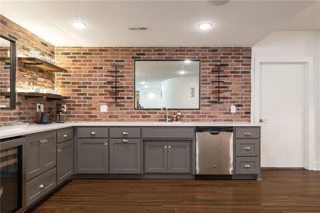 $1,375,000 | 8719 Sycamore Avenue, Kansas City, MO 64157