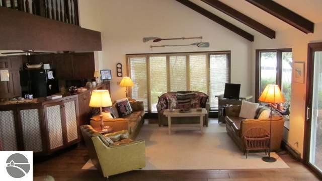 7600 South Dunns Farm Road Maple City, MI 49664 - Photo 3 of 25 1734018-2.JPG