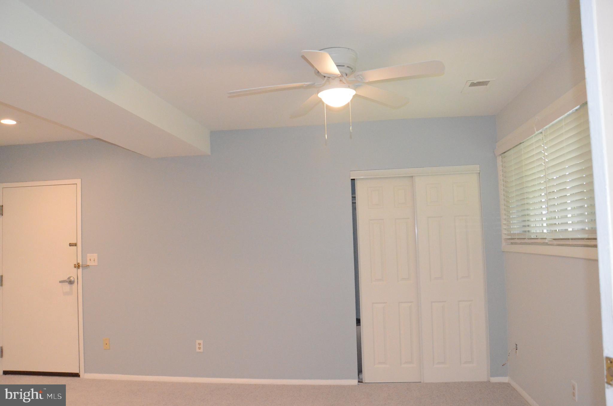 521 Epsom Road, Unit 2D Towson, MD 21286 - Photo 5 of 28 Living room entrance from hallway