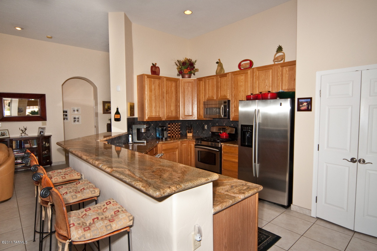 6054 North Panorama Ridge Place Tucson, AZ 85704 - Photo 9 of 36