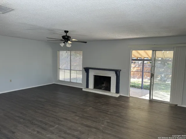 $1,575 | 4735 El Vedado Street, San Antonio, TX 78233