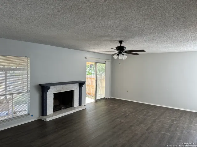 $1,575 | 4735 El Vedado Street, San Antonio, TX 78233