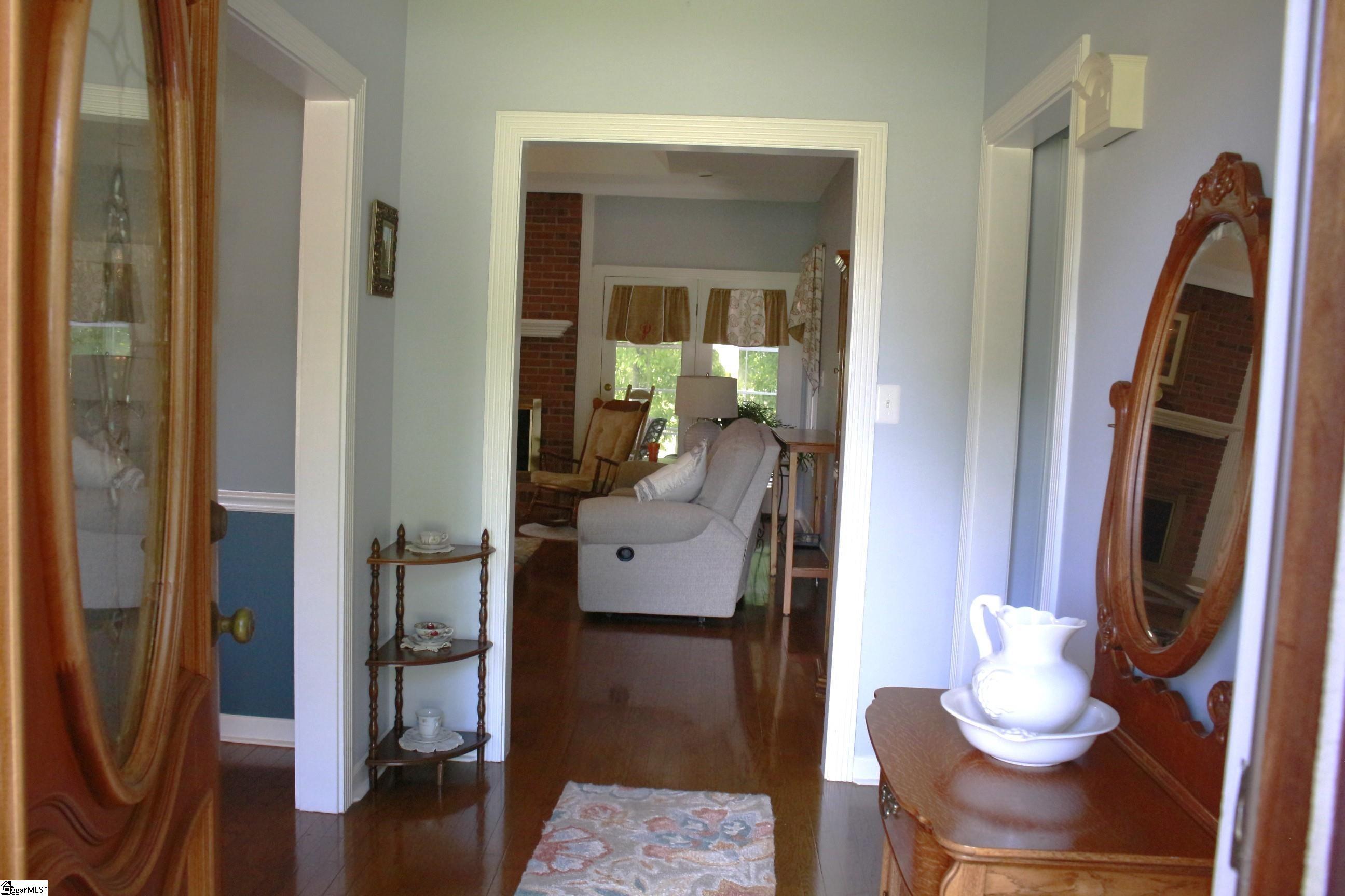 100 Camperdown Court Easley, SC 29642 - Photo 4 of 35
