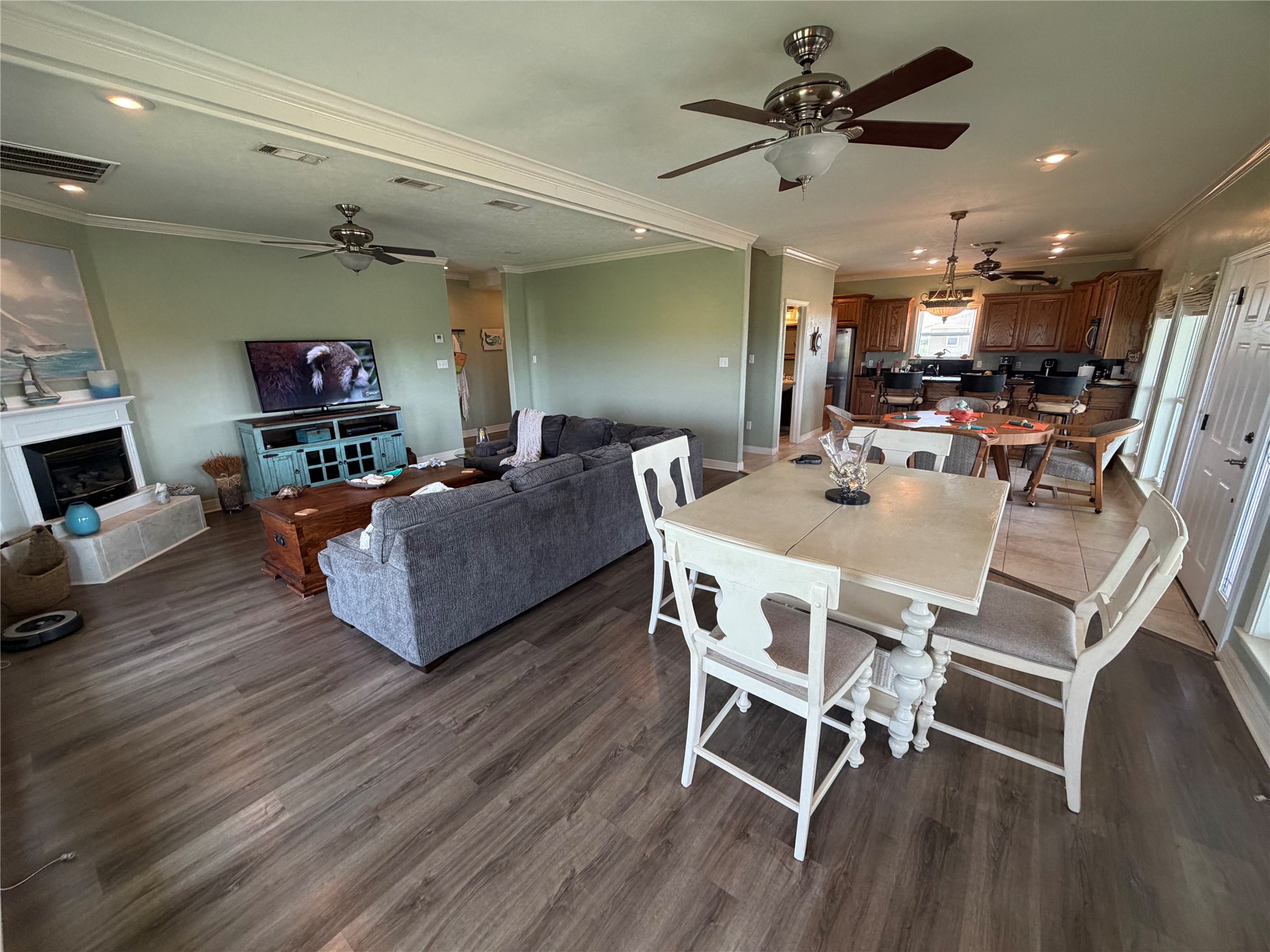 979 Rancho Carribe Drive Crystal Beach, TX 77650 - Photo 21 of 50 View from far corner of dining room towards living room and kitchen