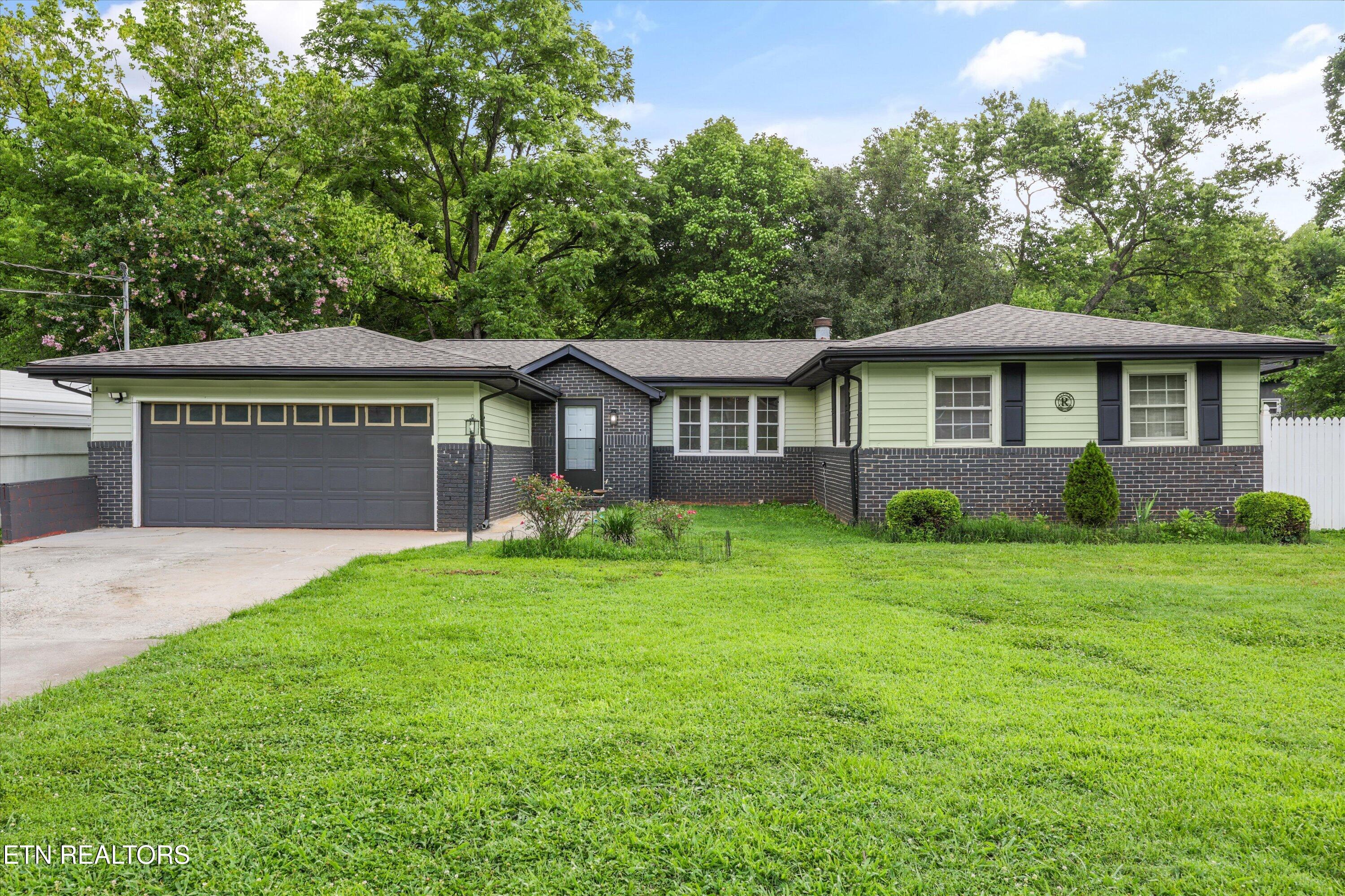 7509 Rising Road Knoxville, TN 37924 - Photo 3 of 35 03-7509 Rising Rd11