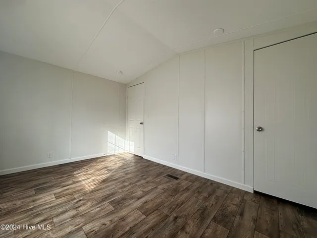 $1,150 | 1012 10th Street, Midway Park, NC 28544