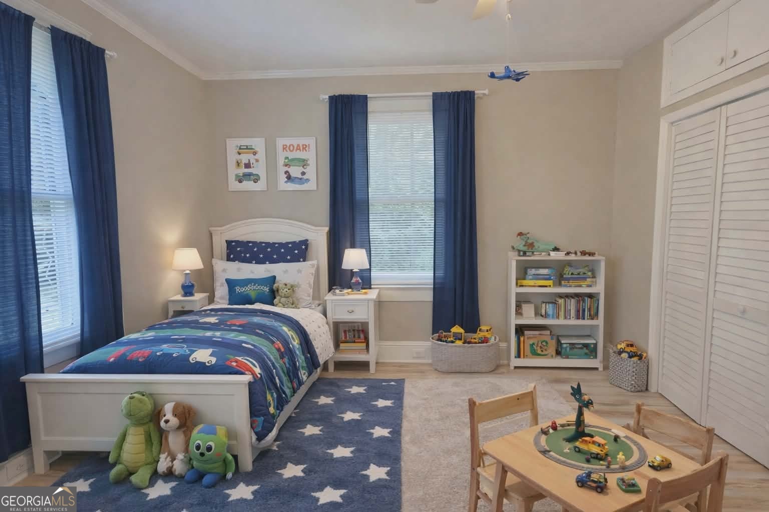 404 West Gordon Street Thomaston, GA 30286 - Photo 19 of 26 a bedroom with a bed and a table