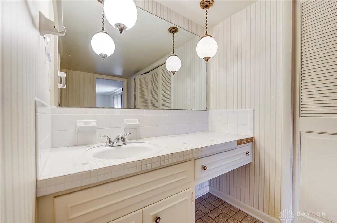 2210 Springmill Road Dayton, OH 45440 - Photo 31 of 55 Gallery Image 31