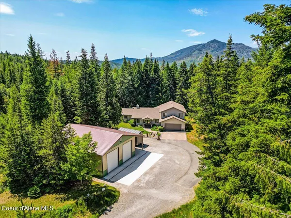 $970,000 | 438 Berry Hill, Cocolalla, ID 83813