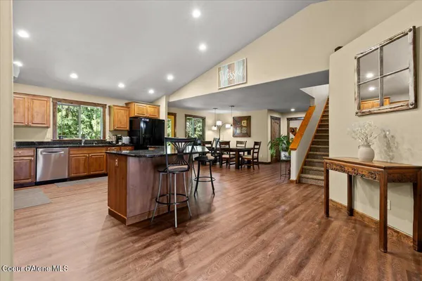 $970,000 | 438 Berry Hill, Cocolalla, ID 83813