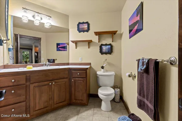 $970,000 | 438 Berry Hill, Cocolalla, ID 83813