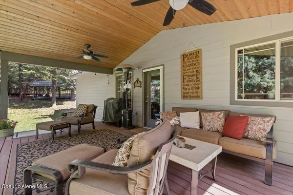 $970,000 | 438 Berry Hill, Cocolalla, ID 83813