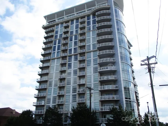 $1,550 | 505 East 6th Street, Unit 302, Charlotte, NC 28202