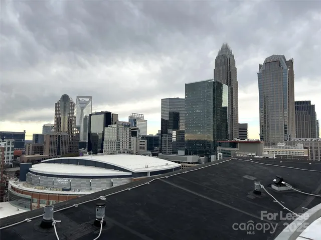 $1,550 | 505 East 6th Street, Unit 302, Charlotte, NC 28202