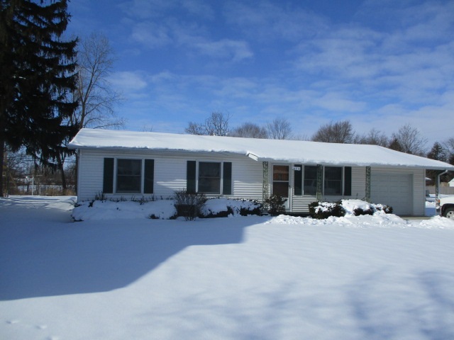 475 South Center Street Waterloo, IN 46793 - Photo 1 of 11 Gallery Image 1