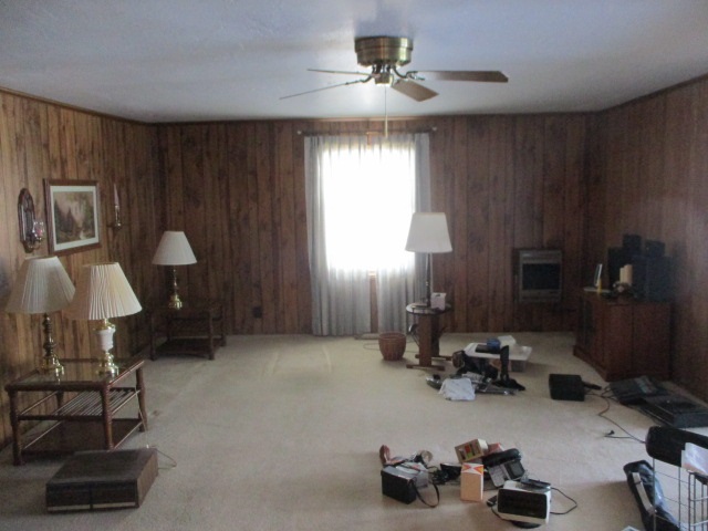 475 South Center Street Waterloo, IN 46793 - Photo 3 of 11 Gallery Image 3