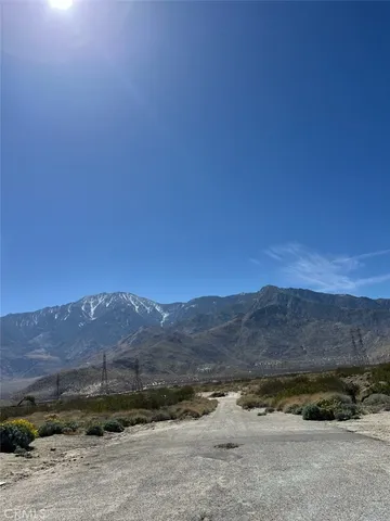 a view of with a dry yard