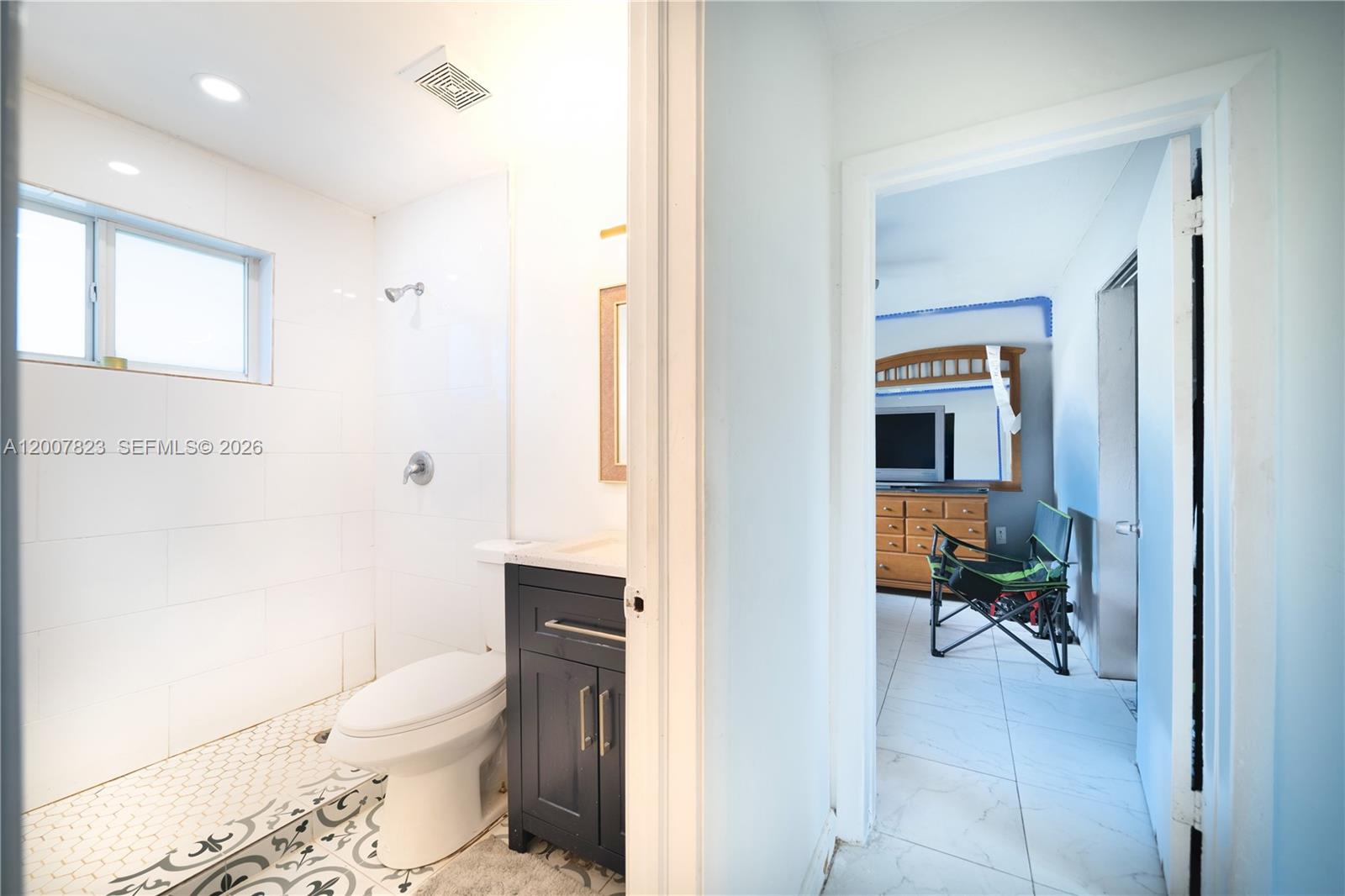 2406 Northwest 67th Street Miami, FL 33147 - Photo 20 of 36